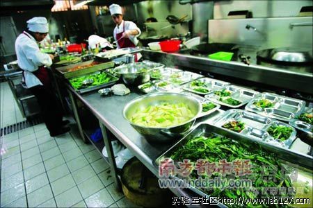 【转帖】广东东莞理工学院11名教师食物中毒入院