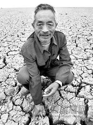 【转帖】江西鄱阳湖大旱：近千万人面临缺水危机