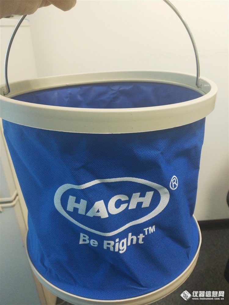 参与哈希咨询有礼，收到折叠水桶啦！