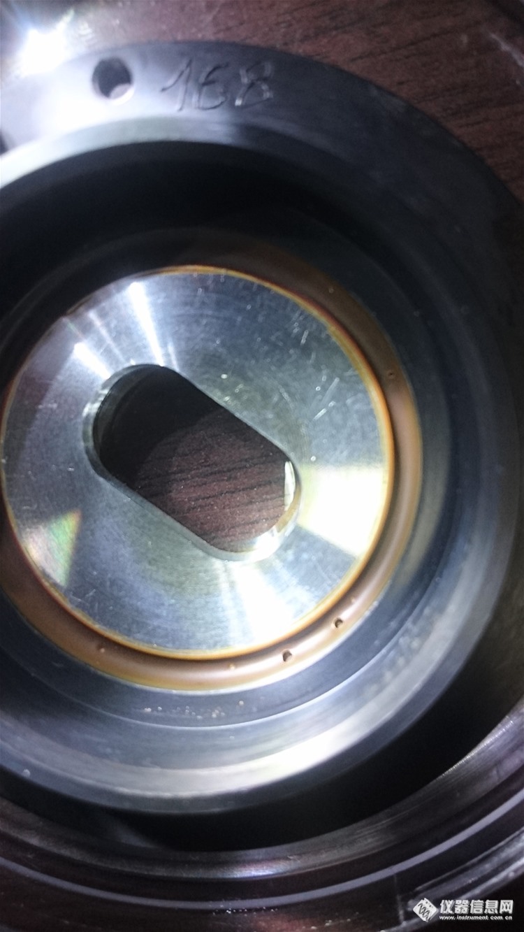 ARL3460透镜漏气问题