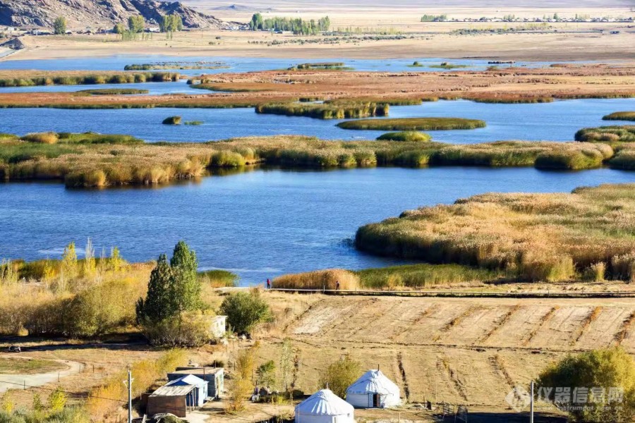 新疆美丽的湖泊2