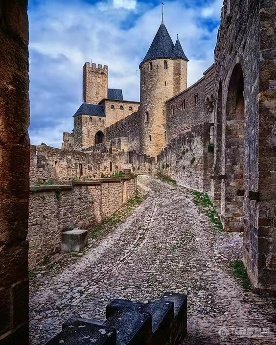 一起欣赏法国南部的卡尔卡松城堡风景8