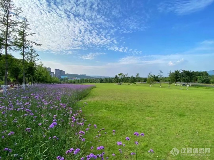 高山仰止，景行行止。虽不能至，心向往之。13