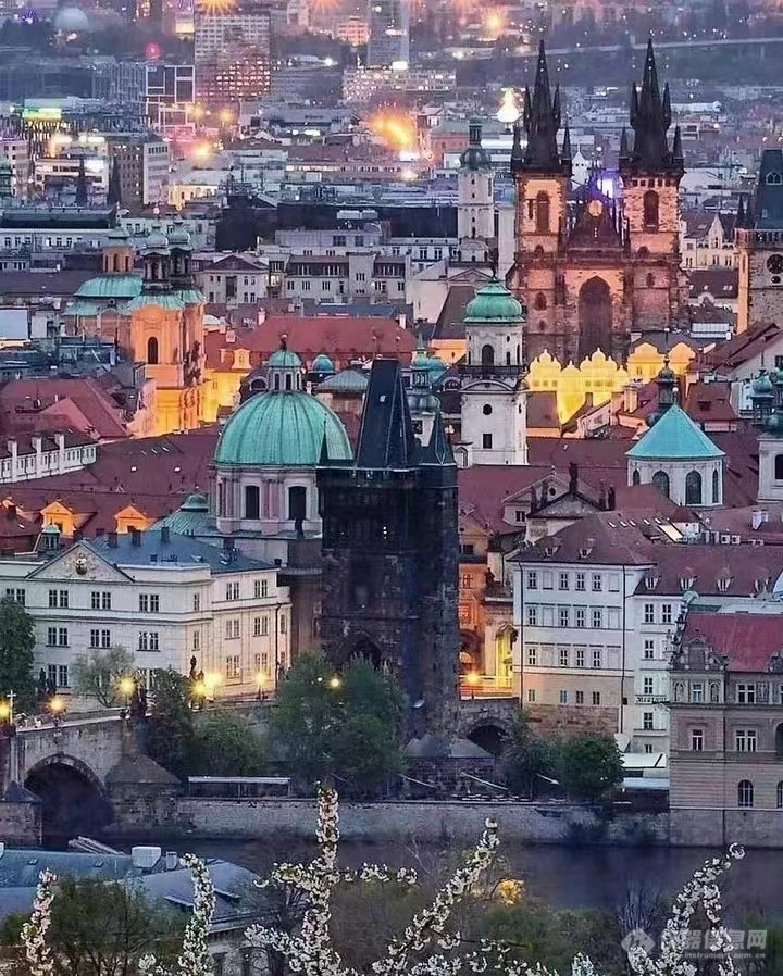 一起欣赏捷克首都布拉格3