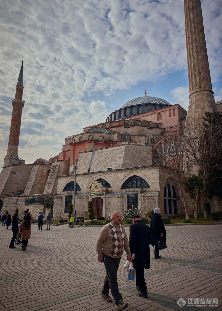 一起看看地震后的土耳其首都伊斯坦布尔5